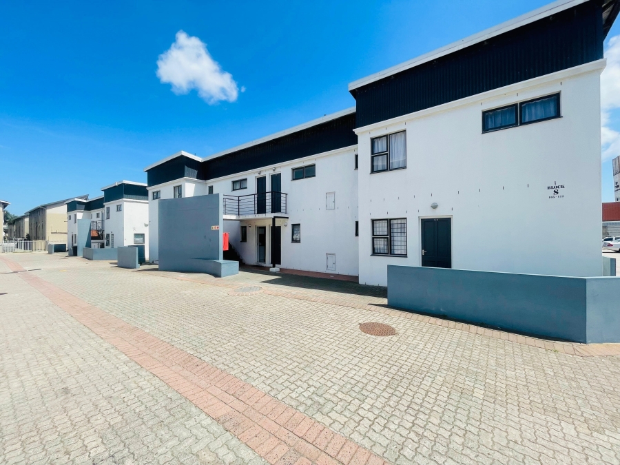 1 Bedroom Property for Sale in Maitland Western Cape